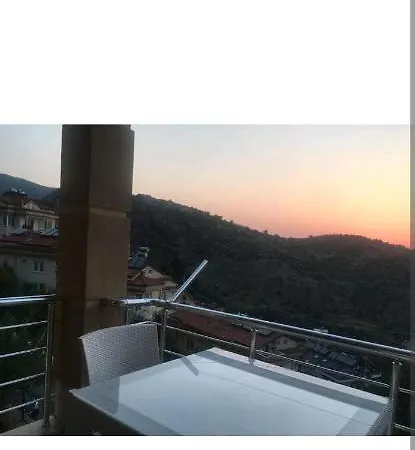 Deniz Doga Ve Sehir Manzarasi Fethiye