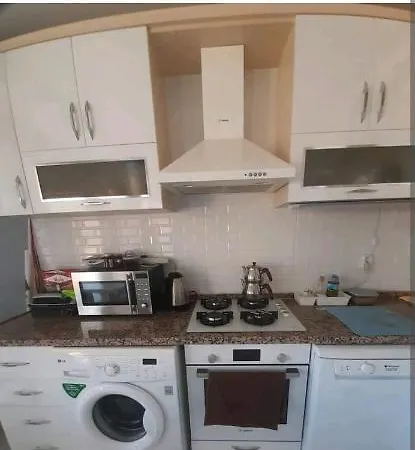 Deniz Doga Ve Sehir Manzarasi *